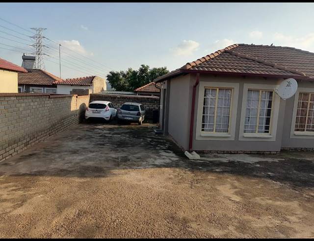 3 BEDROOM HOUSE FOR SALE IN ELANDSPOORT